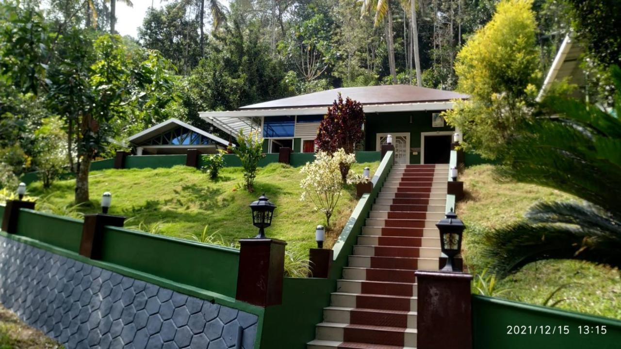 Fab Valley Homestay Мунар Екстериор снимка