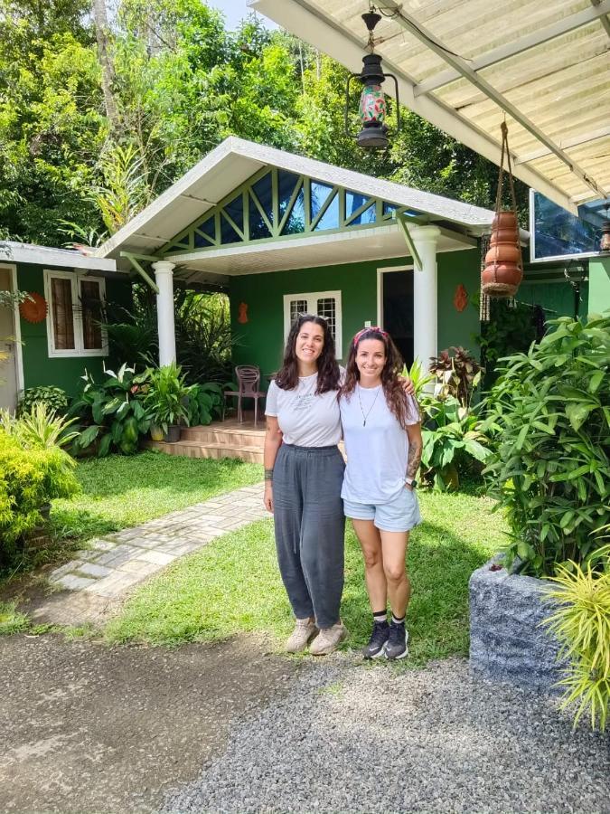 Fab Valley Homestay Мунар Екстериор снимка