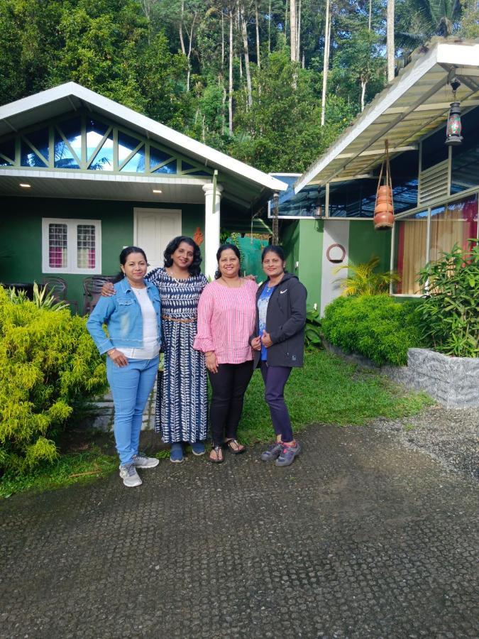 Fab Valley Homestay Мунар Екстериор снимка