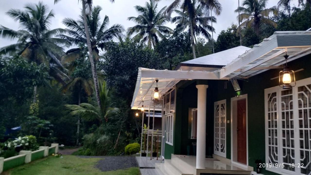 Fab Valley Homestay Мунар Екстериор снимка